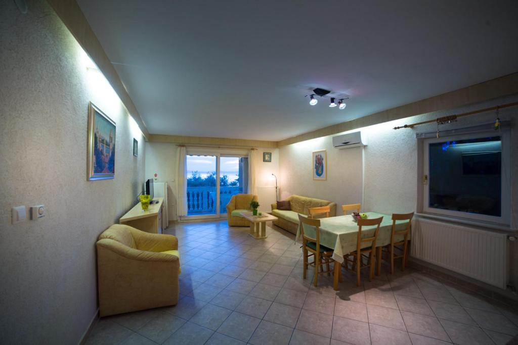 Apartmani Fuza Rab Супетарска-Драга Экстерьер фото
