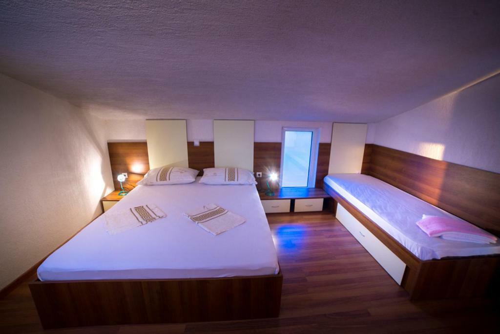 Apartmani Fuza Rab Супетарска-Драга Экстерьер фото